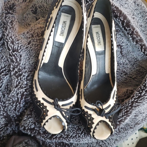 Moschino Shoes - Moschino Cream and Black Ribbon Detail Peep Toes